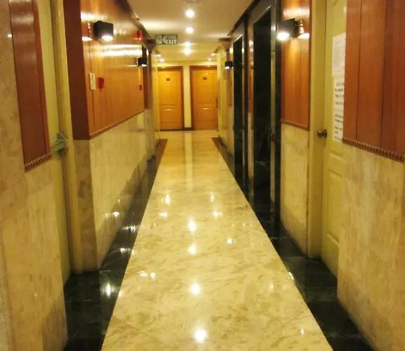 Apartment With Balcony And Bayview In Malate, *